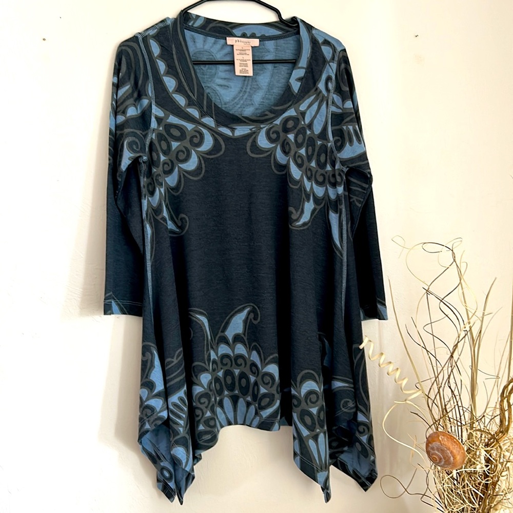 Philosophy top NWOT Never worn.